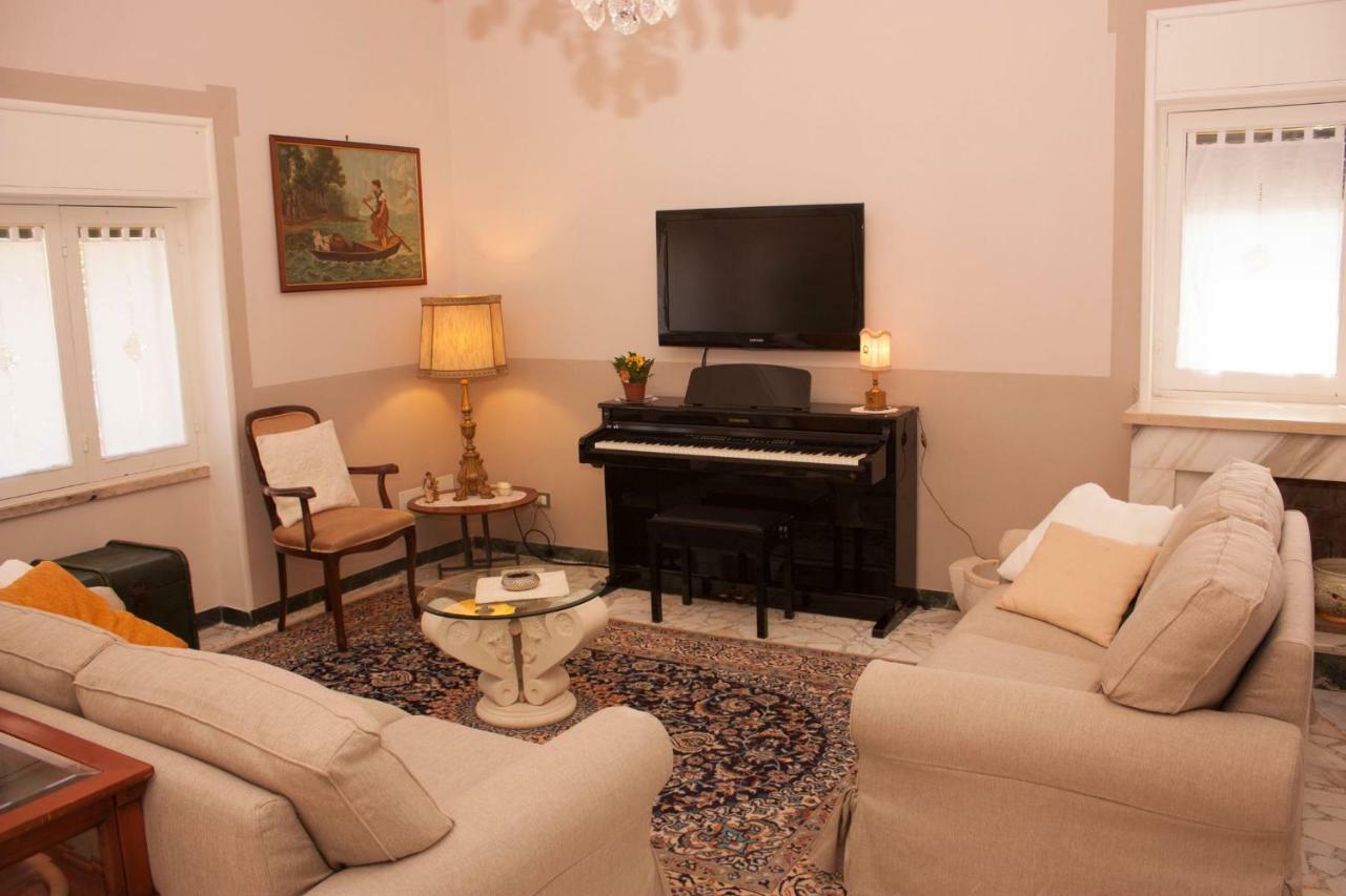 Il Punto A Maglie Hotel Bagian luar foto